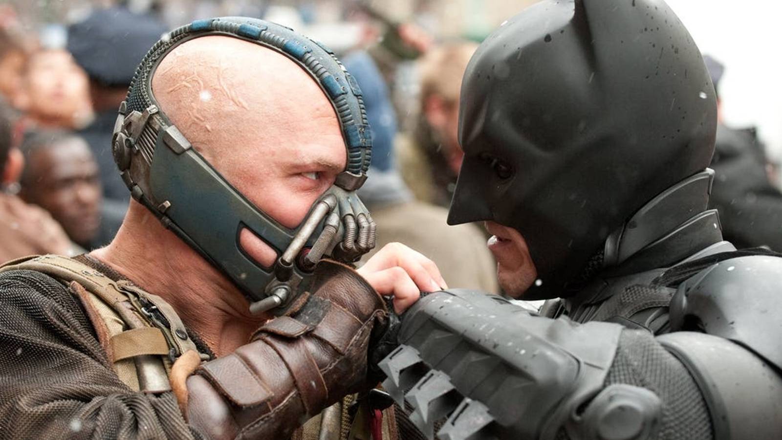 bane_fights_batman_in_the_final_battle_of_the_dark_knight_rises.jpg