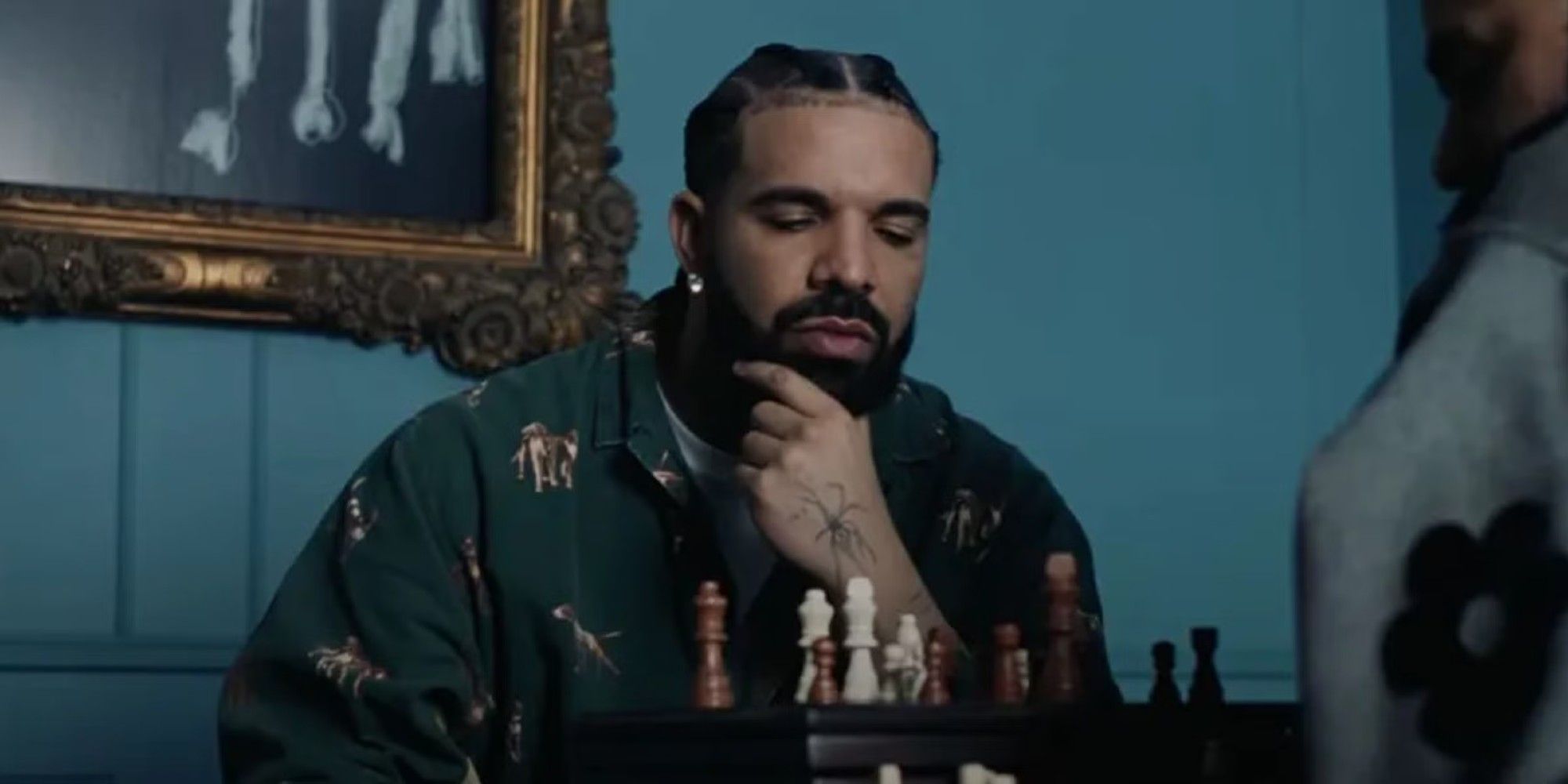 Drake Adds Tupac’s Diamond Death Row Pendant to Memorabilia Collection