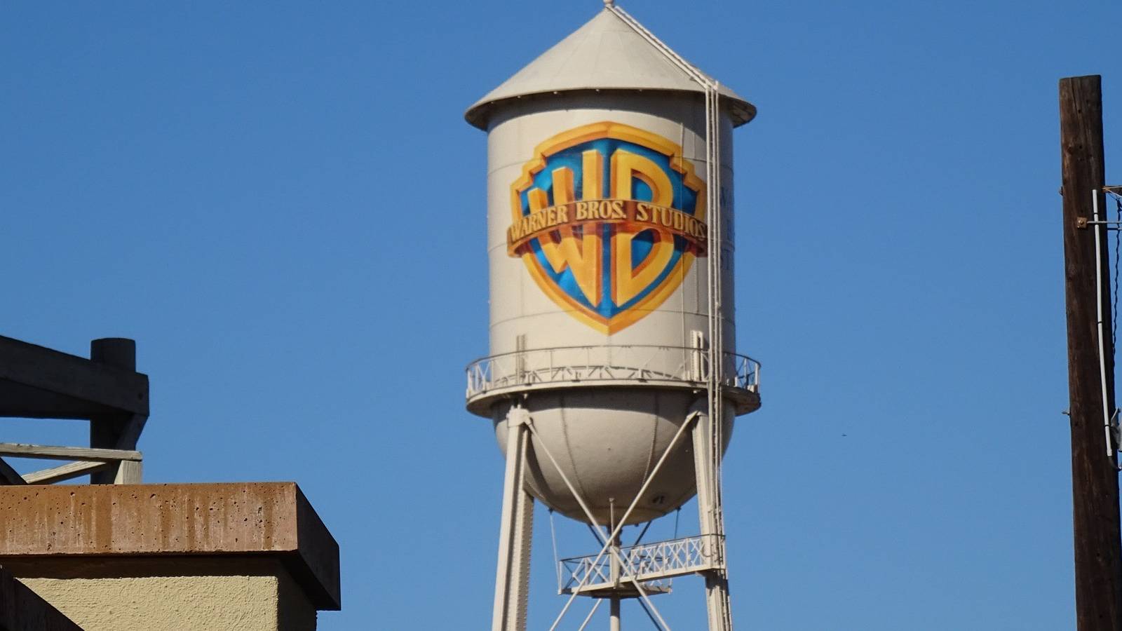 Warner-Bros-Studio-Water-Tower.jpg