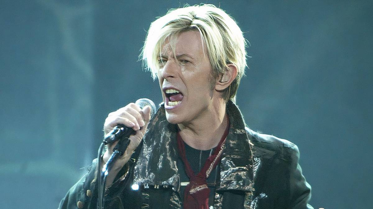 Inside David Bowie's 90,000-Piece Archive At New London Centre bowie.jpg