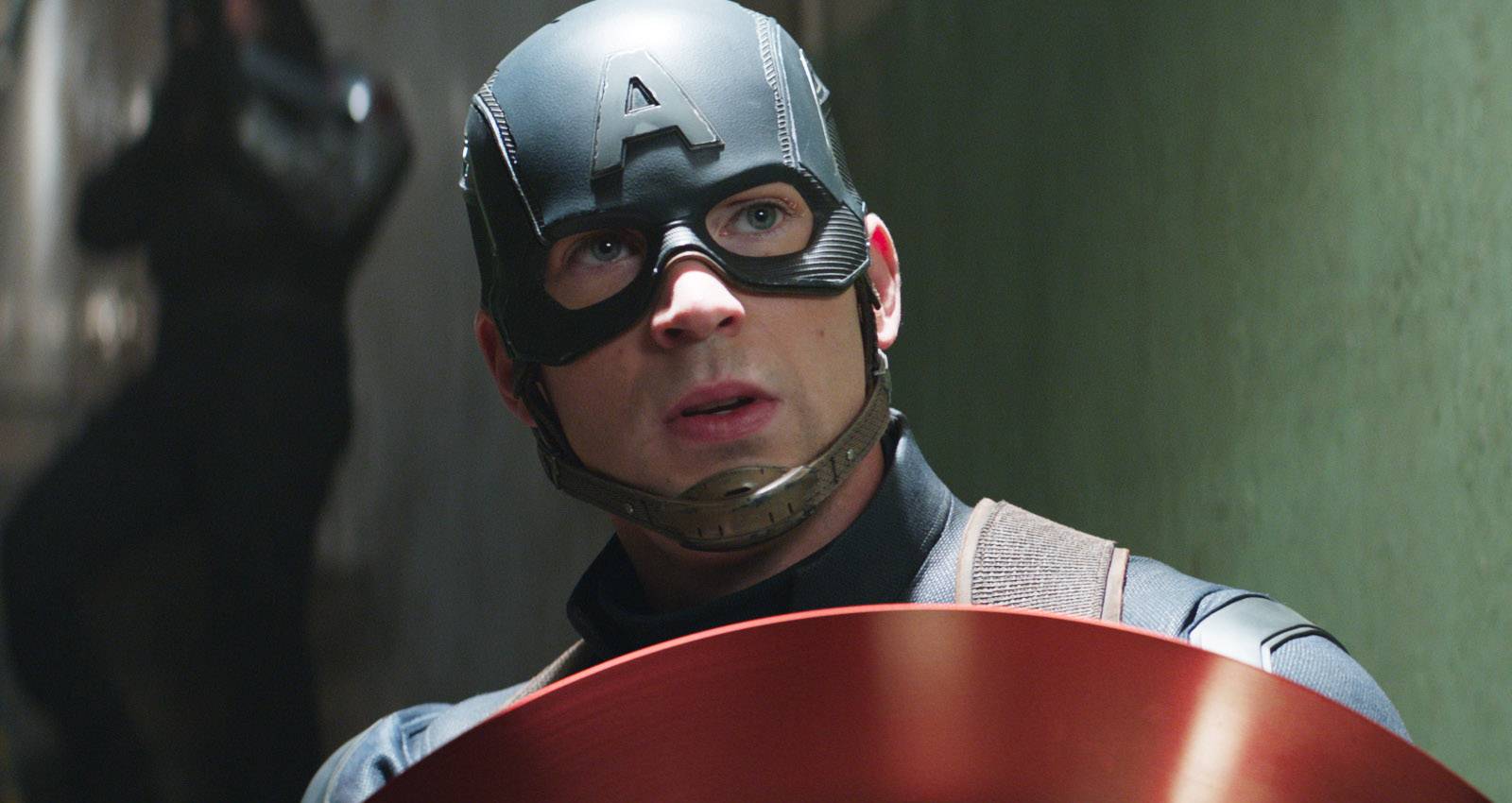 captain-america-looking-off-screen-in-captain-america-civil-war.jpg