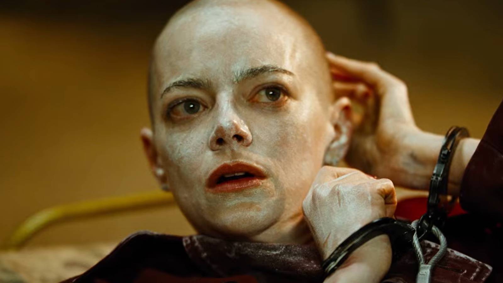emma-stone-sports-a-bald-head-in-the-movie-bugonia.jpg