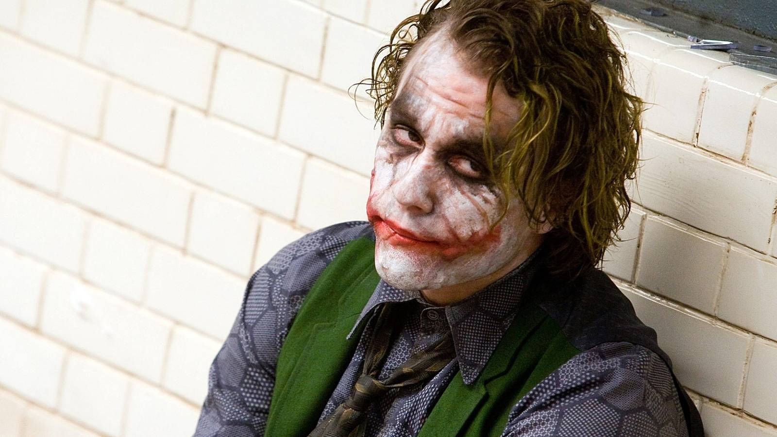 heath-ledger-as-joker-in-the-dark-knight-movie.jpg