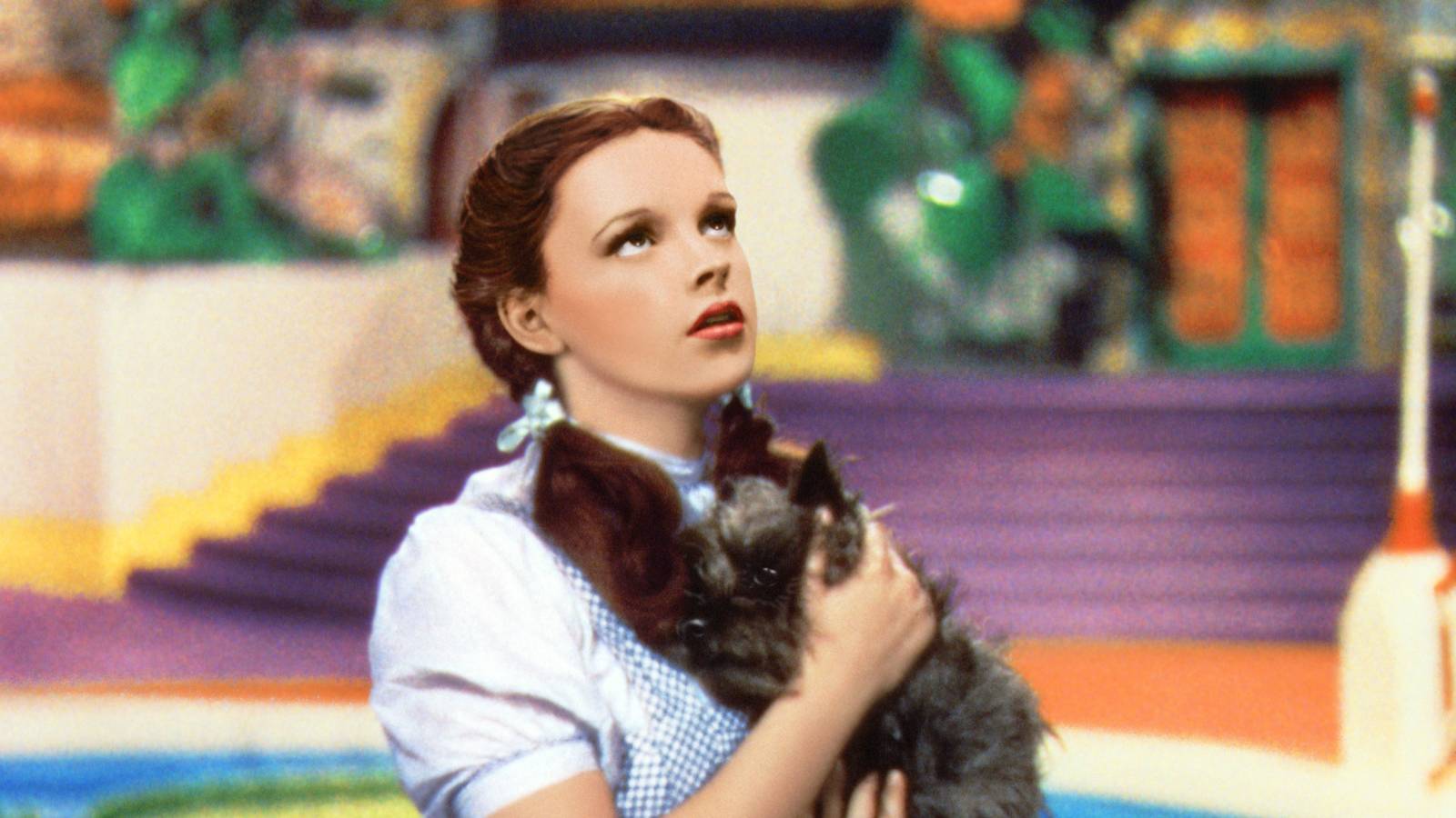 judy-garland-rolling-her-eyes-as-dorothy-from-the-wizard-of-oz.jpg