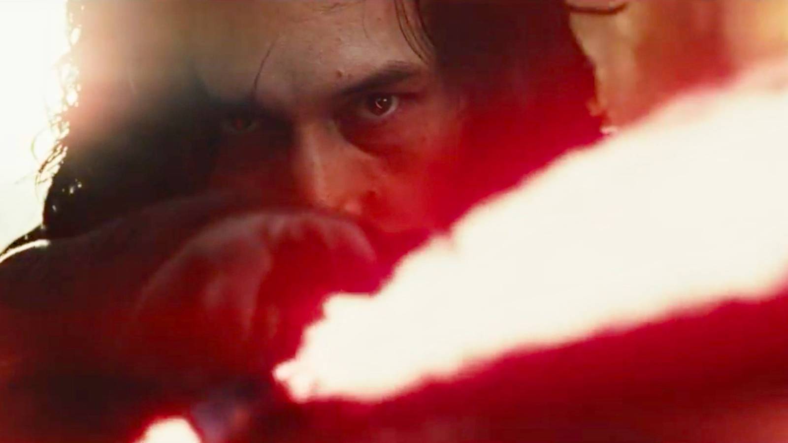 kylo-ren-in-the-last-jedi-facing-luke.jpg
