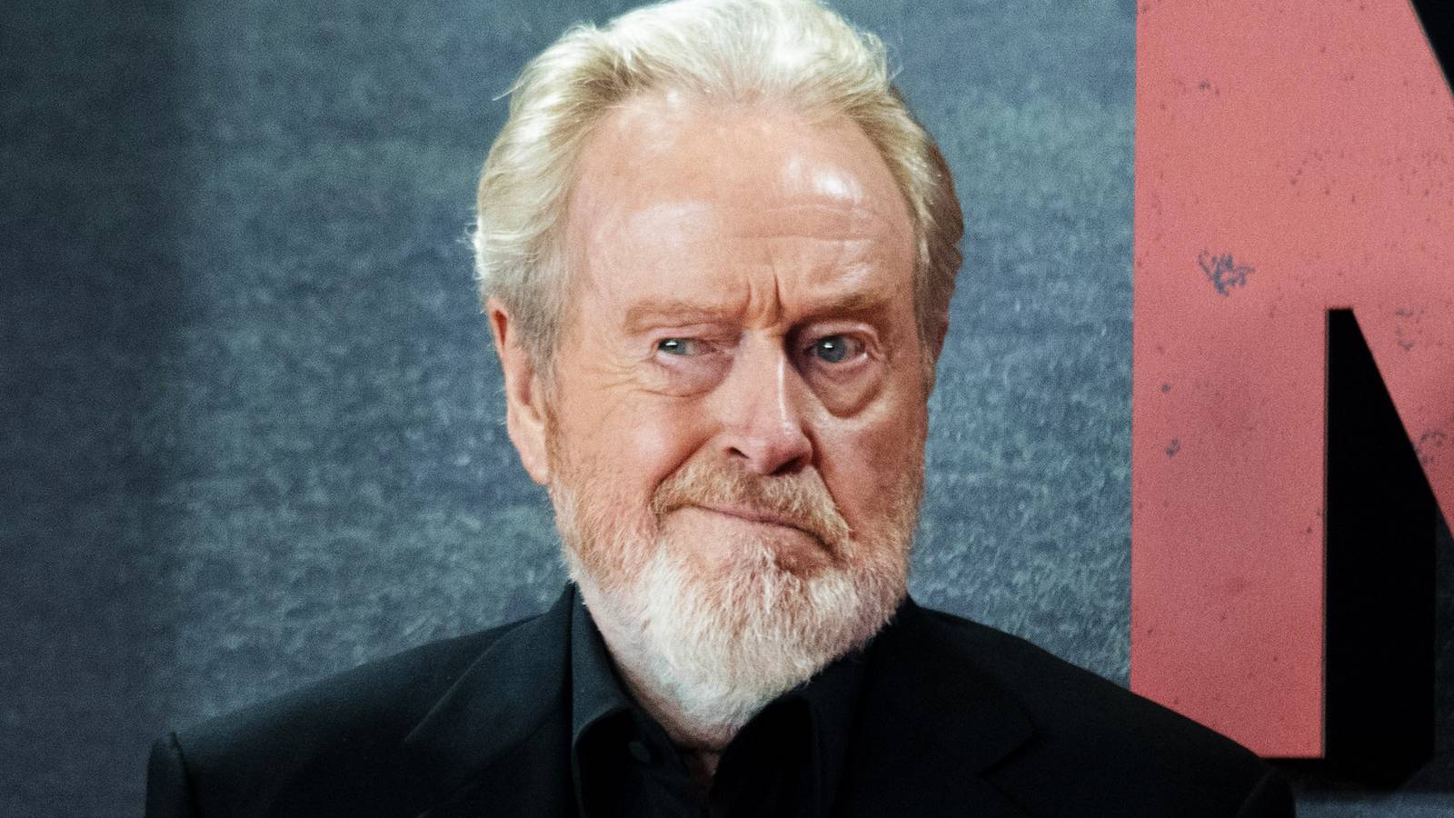 ridley-scott-red-carpet.jpg