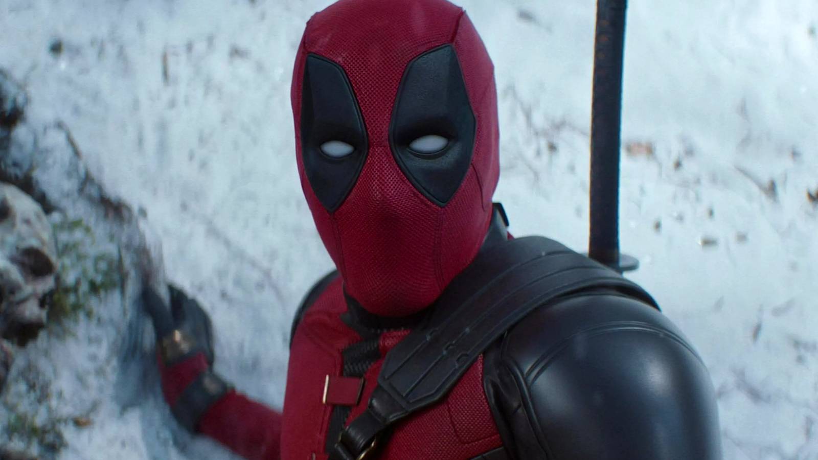 ryan-reynolds-deadpool-surprised-in-deadpool-wolverine.jpg