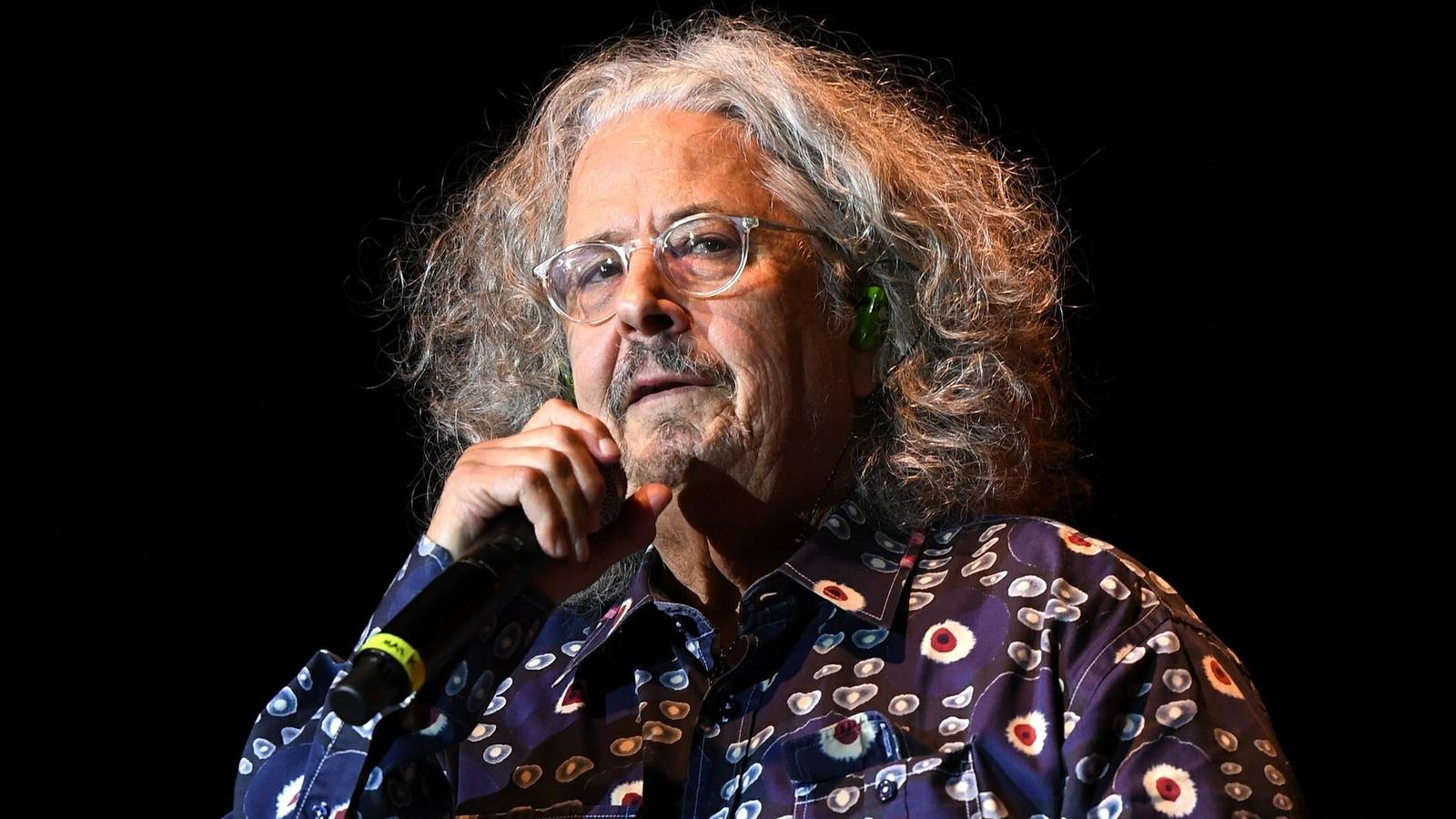 Mark Volman, Co-Founder of The Turtles and ’60s Music Icon, Dies at 78