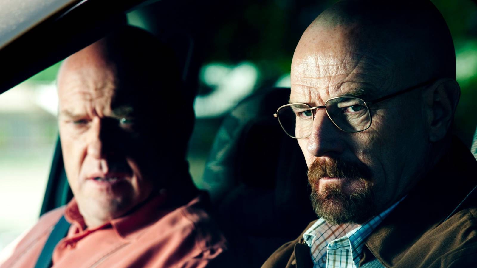 Walter White's Prideful Mistake In Breaking Bad Season 4 walt-and-hank-sitting-in-a-car-in-breaking-bad.jpg