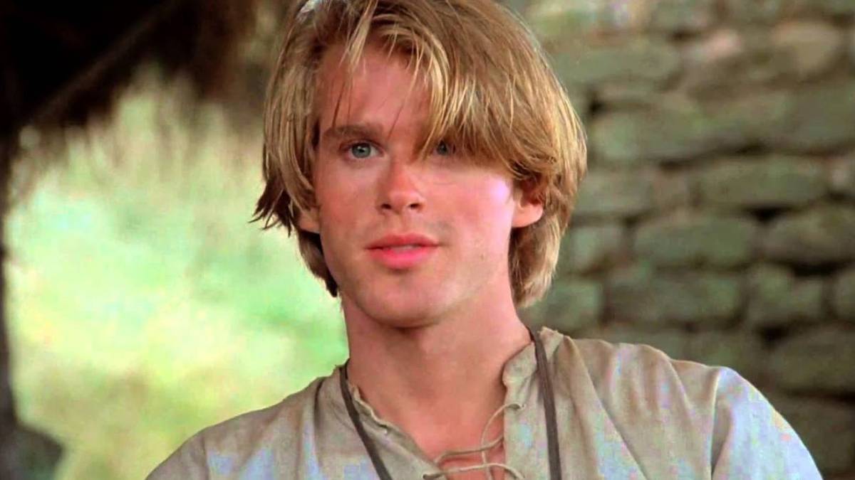 westley-staring-at-buttercup-outside-on-the-princess-bride.jpg