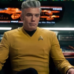 captain-pike-strange-new-worlds-enterprise-bridge.jpg