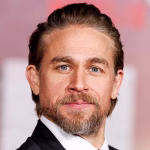charlie-hunnam-red-carpet.jpg