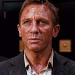 daniel-craig-covered-in-dirt-as-james-bond-in-quantum-of-solace.jpg
